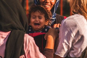 In vluchtelingenkamp Lesbos is hulp even noodzakelijk als welkom